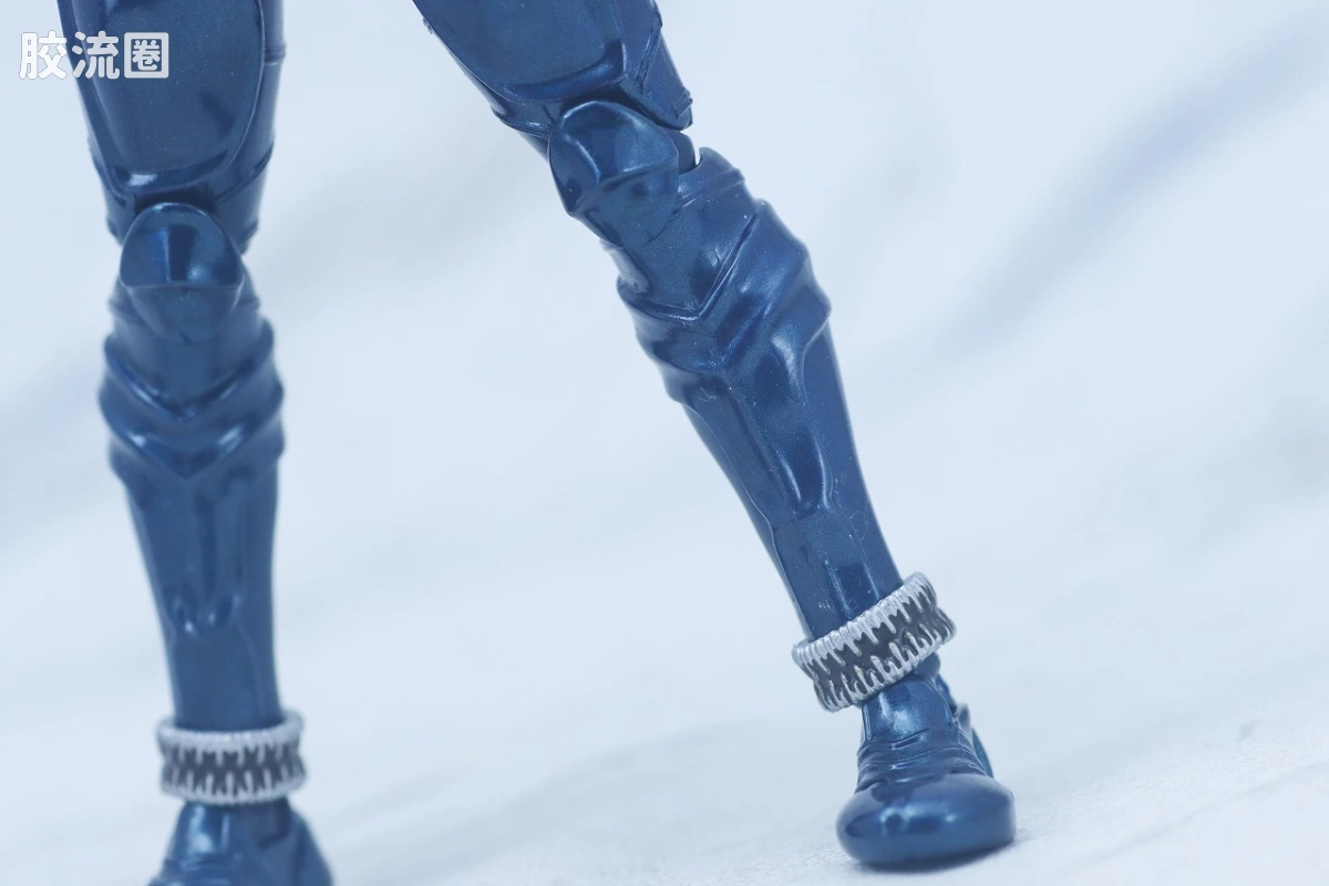 SHF 真骨雕假面骑士系列 假面骑士响鬼 20th Anniversary Ver. - 图片